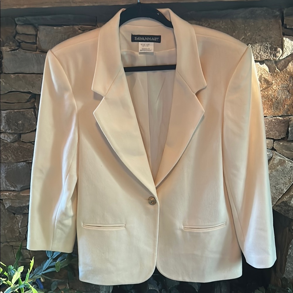 Savannah Cream 💯% Wool Blazer; Size 12P; Fully Lined; in Like New Condition!